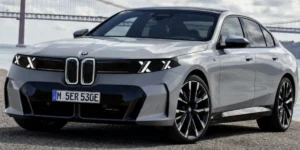bmw 5시리즈 페이스리프트 예상 2. 실내는 완전한 디지털 우주선으로